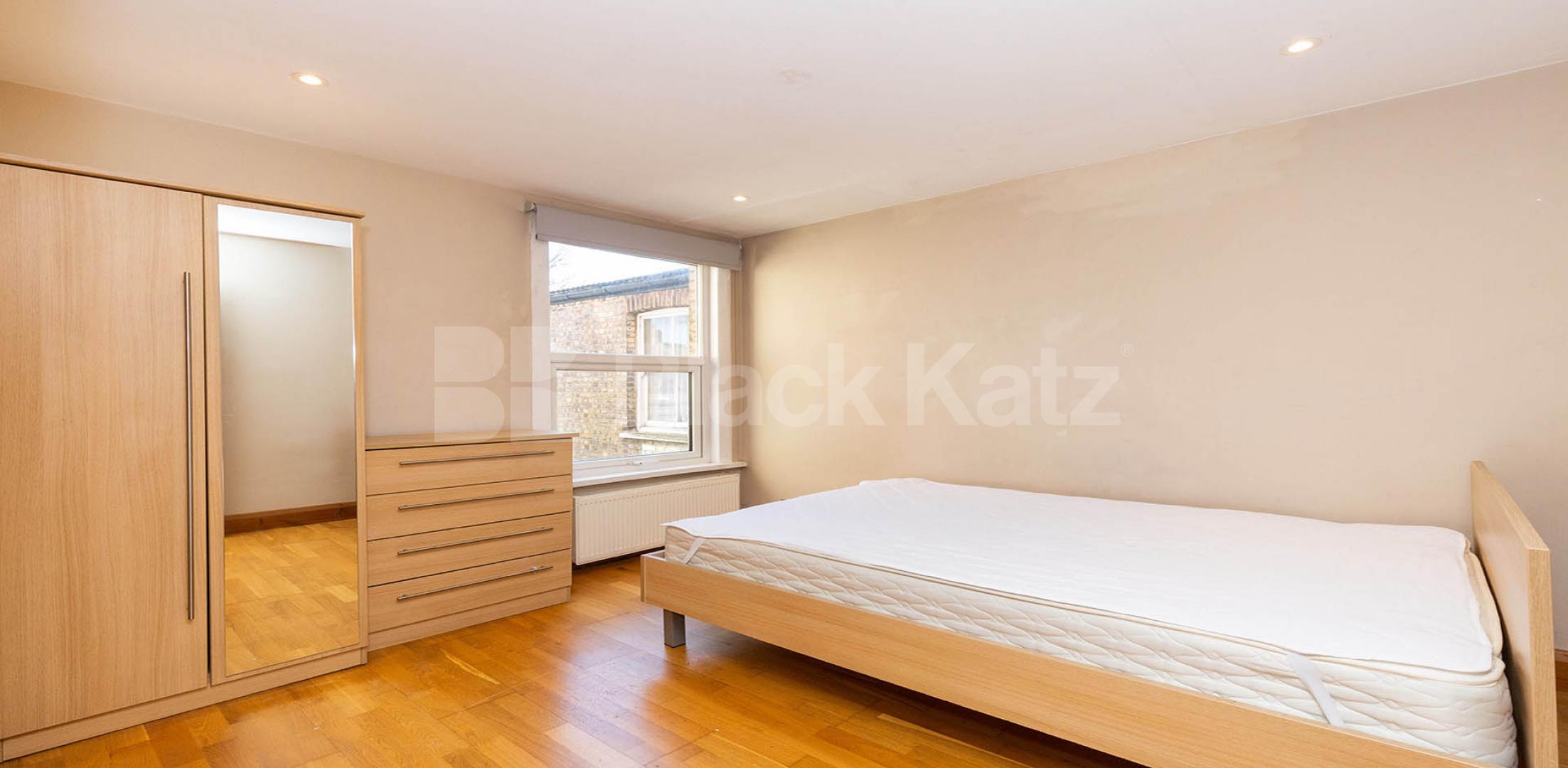 			2 Bedroom, 1 bath, 1 reception Maisonette			 Leasowes Road, Leyton 